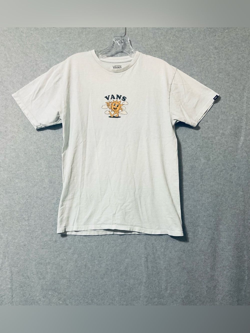 Vans Men's Classic fit Light Blue  Short-Sleeve Tshirt  with Sun Graphic Sz M